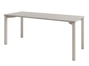 Стол на металлокаркасе