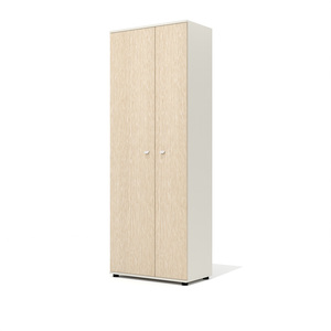 Шкаф-гардероб с выдвижной штангой