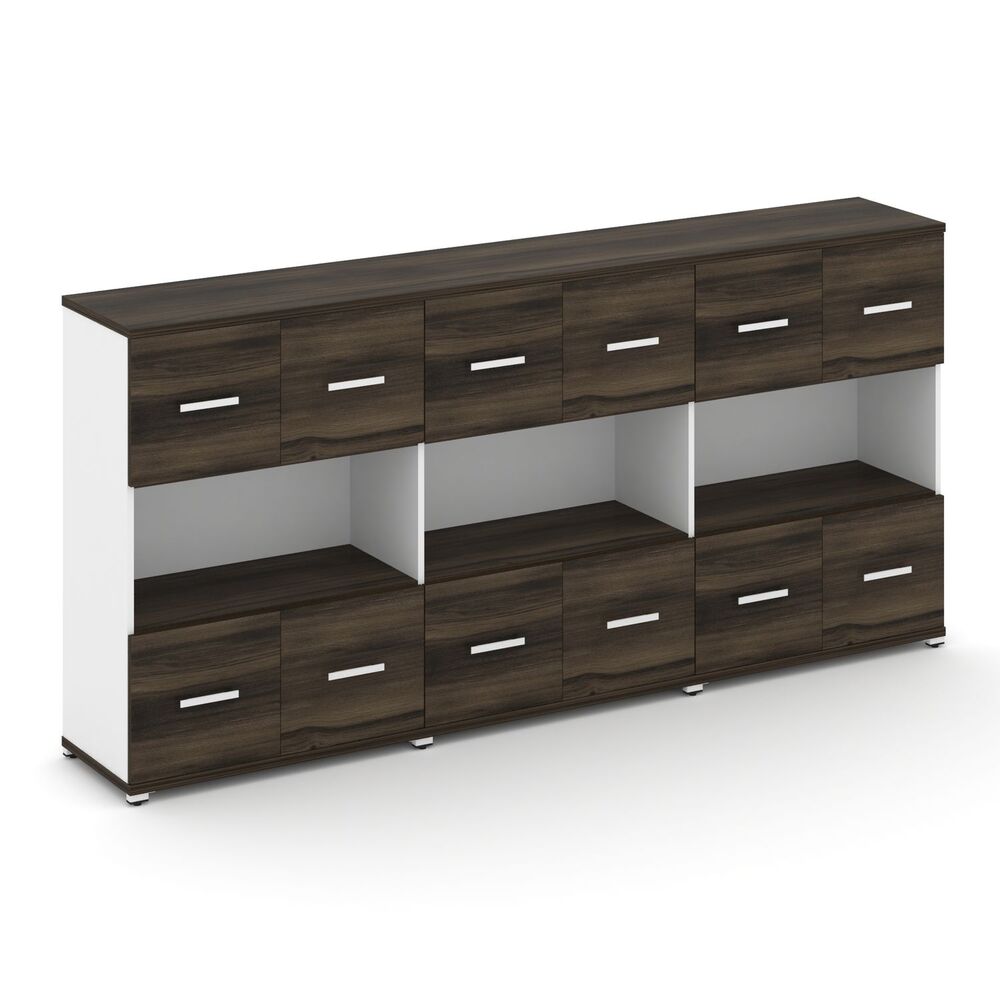 Шкаф три широкие секции, 3 ниши