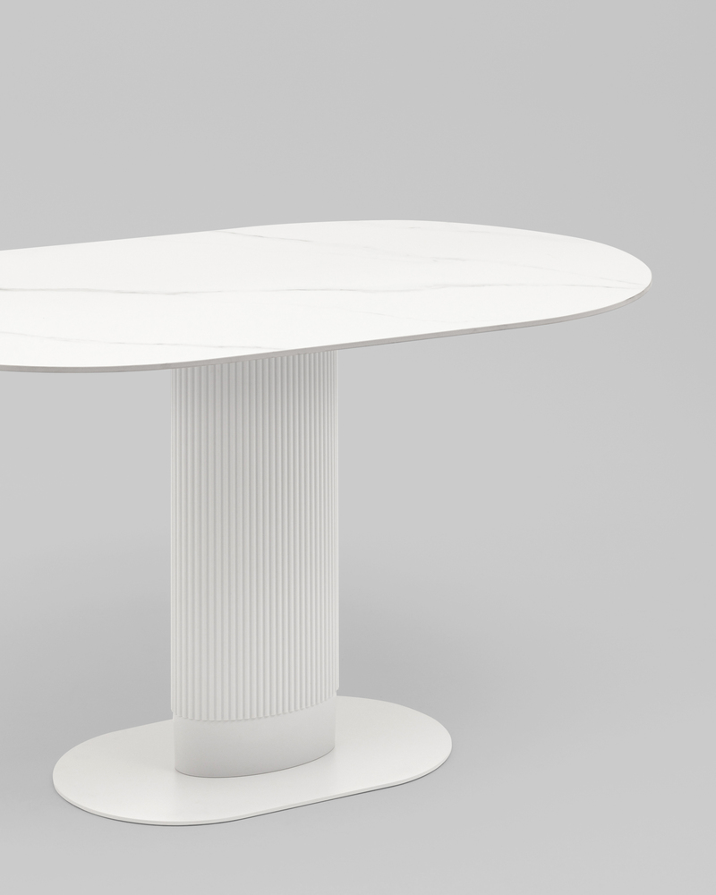 Стол обеденный