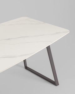 Стол обеденный