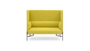 Диван двухместный с высокой спинкой